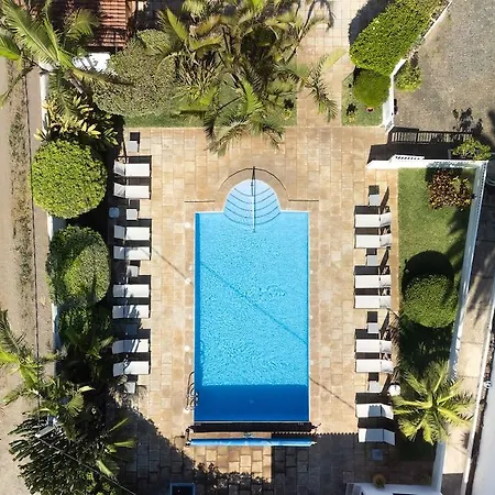 El Patio فندق 4*