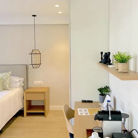 El Patio Otel 4*